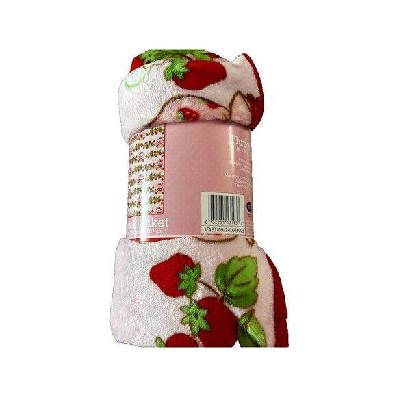 New Strawberry Shortcake Throw Blanket Pink 40 x 50 - Picture 2 of 3